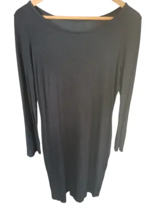 Vestito nero manica lunga