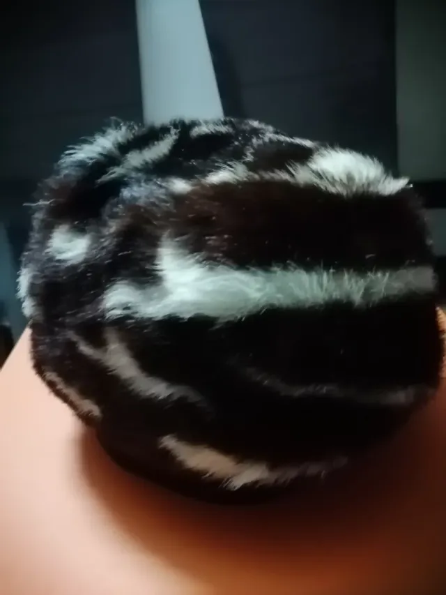 Basco vintage bianco e nero