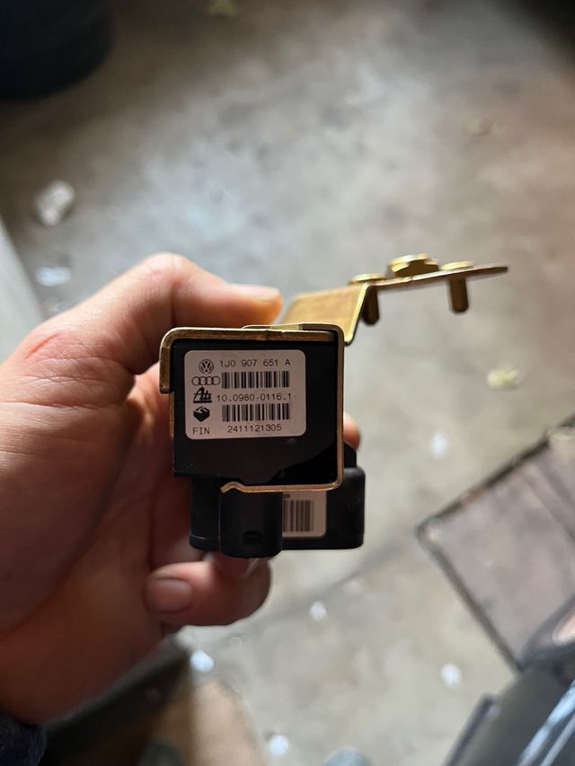 Sensor de Guiñada 1J0 907 657 B Leon mk1 Golf IV