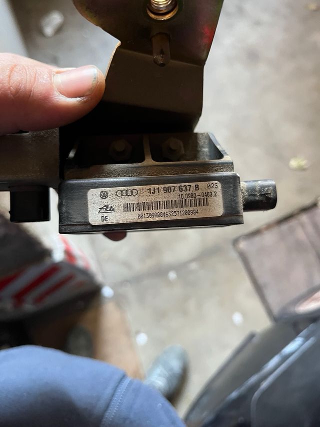 Sensor de Guiñada 1J0 907 657 B Leon mk1 Golf IV