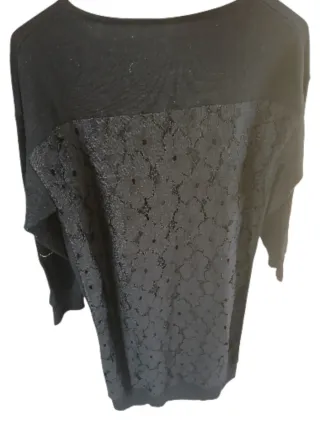 Vestito nero scollo a V