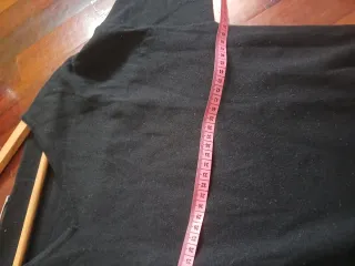 Vestito nero scollo a V