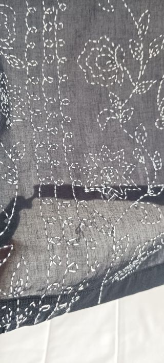 Falda Adolfo Dominguez gasa negra bordada