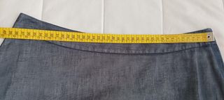 Falda Adolfo Dominguez gasa negra bordada