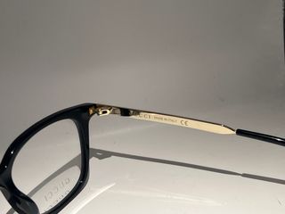 Gafas Gucci Negras y Doradas