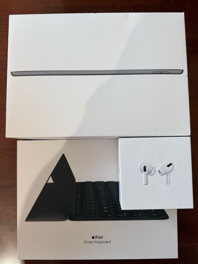 Apple iPad 9 A2602, Smart Keyboard y AirPods Pro