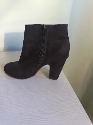 Botines ante negros tacón