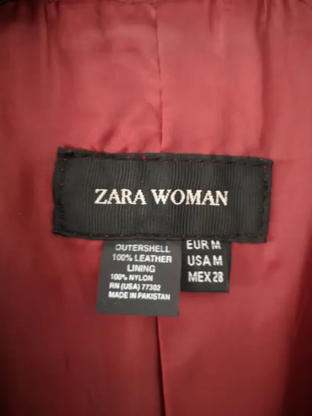 Abrigo de cuero Zara burdeos