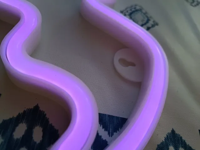 Luz Neón Murciélago Morado