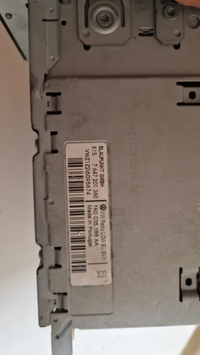 Radio cd Volkswagen VW-1K0 035 186 AA