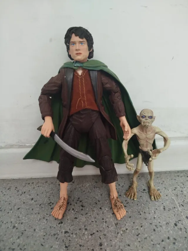 Figure di Frodo e Gollum