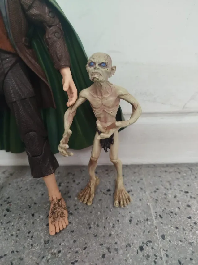 Figure di Frodo e Gollum