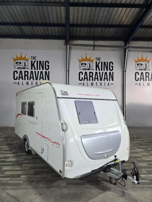 Caravana Across Cama Isla Aire Mover impecable