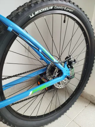 Bicicleta Montaña 29 Racer Azul, modelo 275.