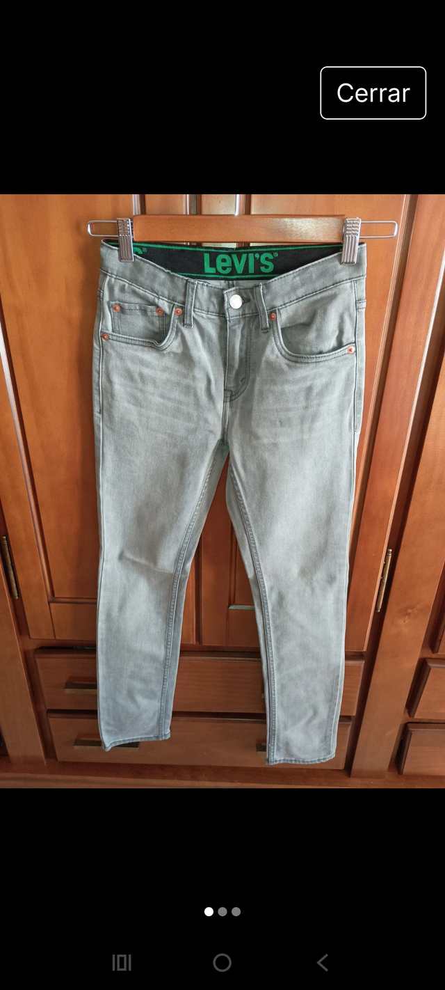 Vaquero Levi's niño gris