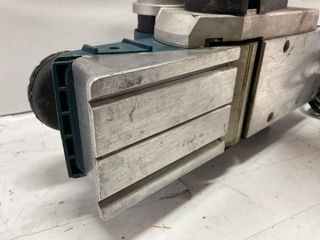 cepillo electrico bosch gho 40-82 c