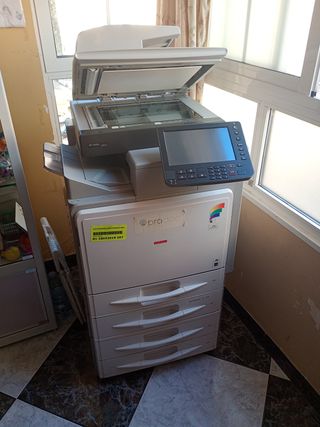 Fotocopiadora Ricoh Aficio MPC300SR