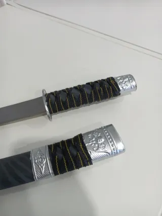 Espada japonesa decorativa