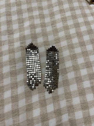 Pendientes largos plateados