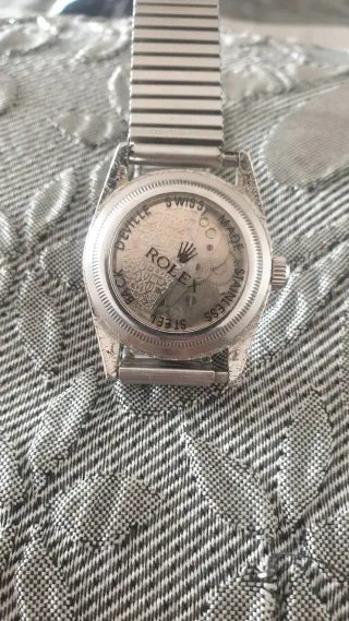 Reloj Rolex Oyster Perpetual Púrpura