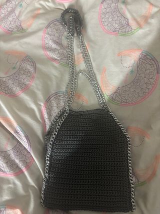 Borsa uncinetto grigia catena stile mccartney