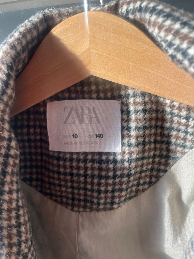 Abrigo cuadros Zara niña 10 años
