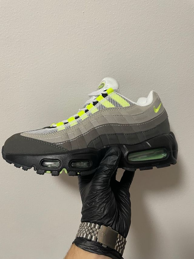 Nike Air Max 95 Neón