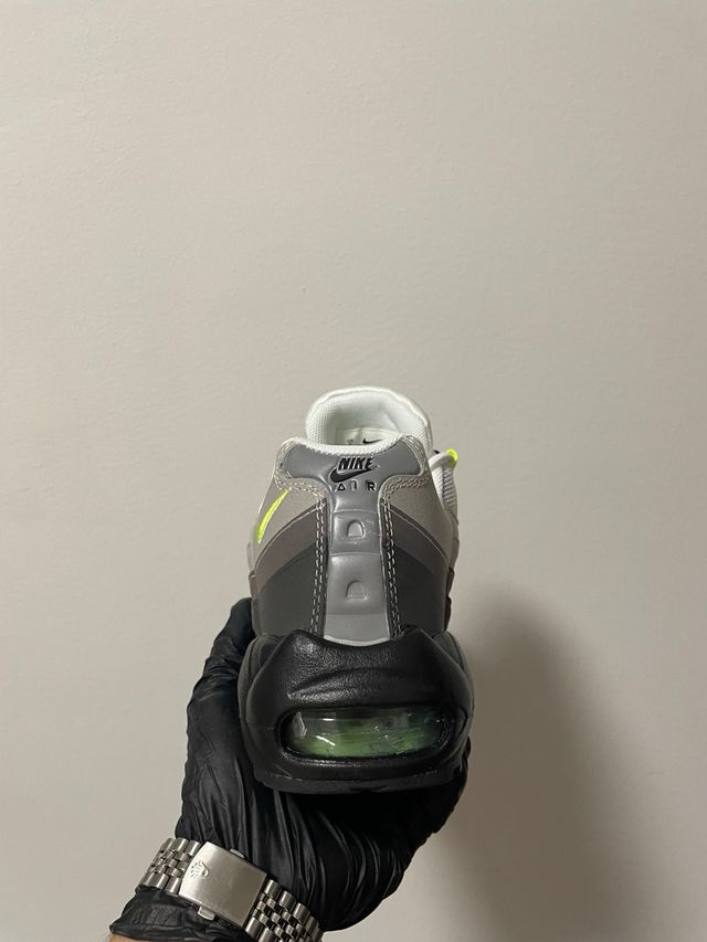 Nike Air Max 95 Neón