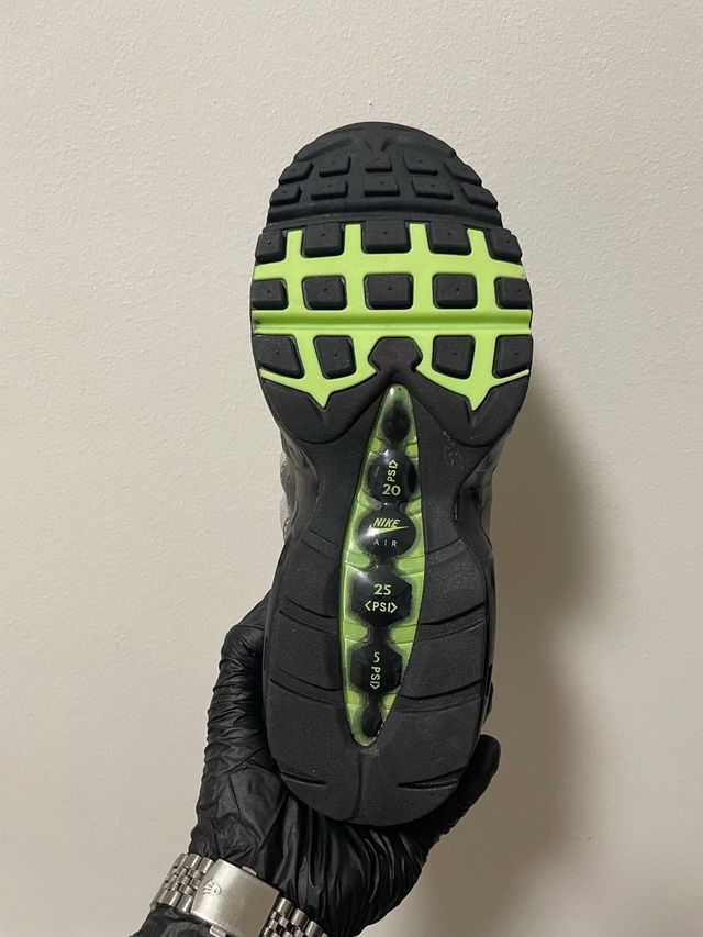 Nike Air Max 95 Neón