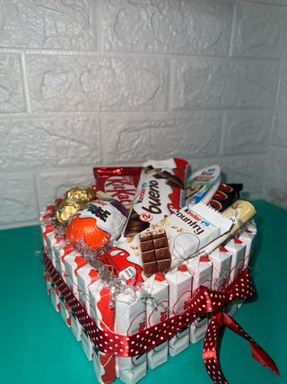 Torta Kinder Sorpresa e Ferrero Rocher