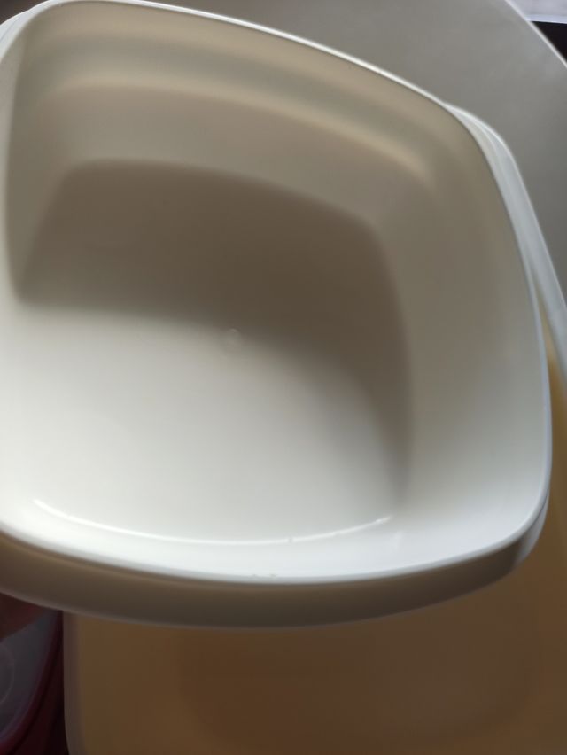 7 Tupper Ikea Plástico Rojo y Blanco