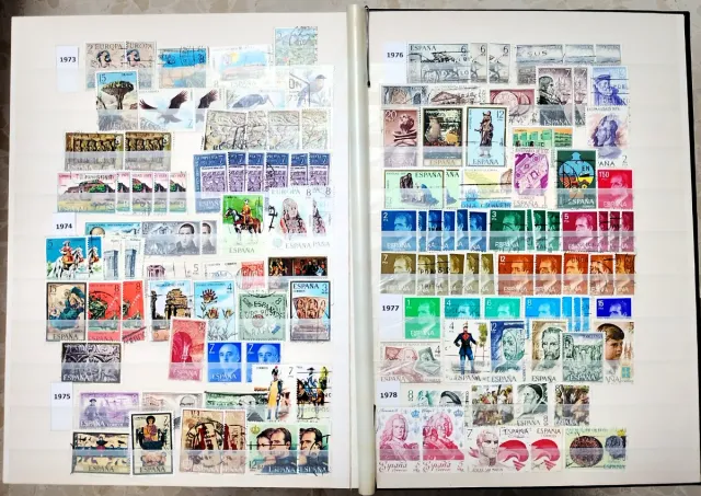 Album 1000 Francobolli Spagna. Dal 1850 al 2020
