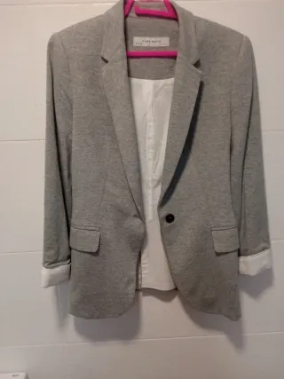 Lote 3 vestidos y 1 americana