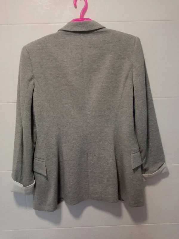 Lote 3 vestidos y 1 americana