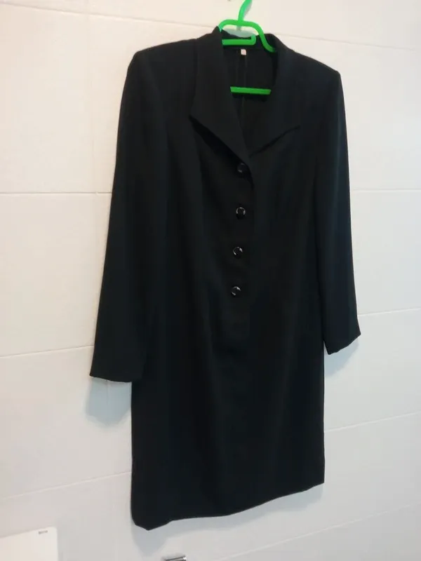 Lote 3 vestidos y 1 americana