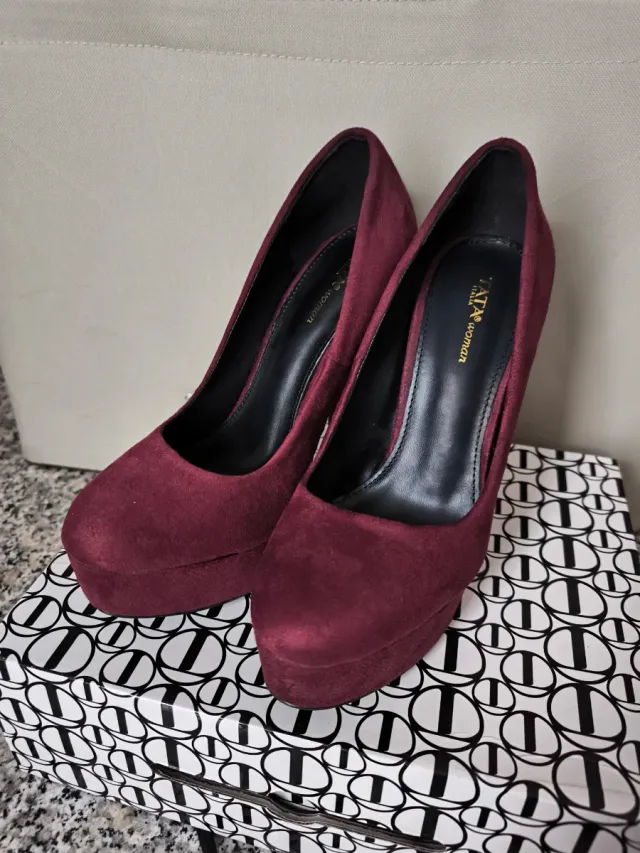 Scarpe con tacco scamosciate n°37