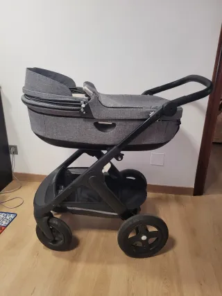 Capazo y Silla Stokke