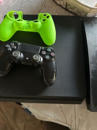URGE Consola PS 4 Slim Negra 1000GB y PS 3