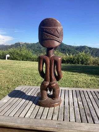 Statua africana in legno