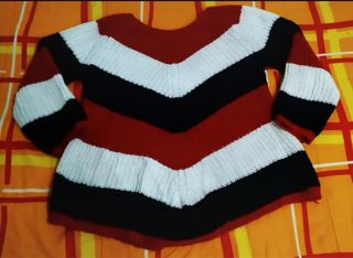 Jersey Bershka rayas rojo, negro y blanco