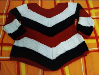 Jersey Bershka rayas rojo, negro y blanco