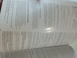 Microscopio Biolux NG con zoom de 40x a 1024x.