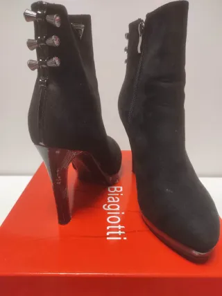 Stivaletti Laura Biagiotti n.39, tacco 10
