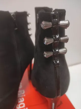 Stivaletti Laura Biagiotti n.39, tacco 10