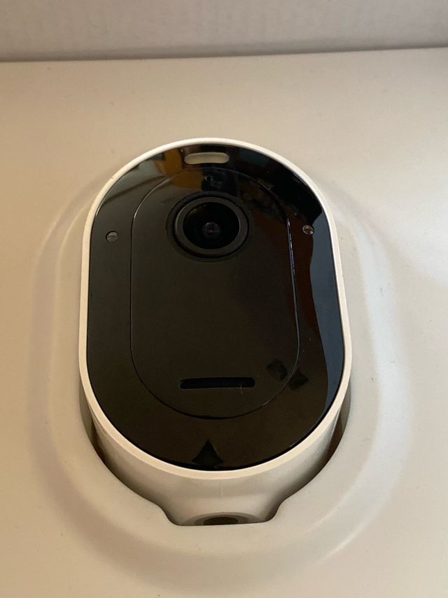 Arlo Pro 3 Cámara Seguridad 2K QHD
