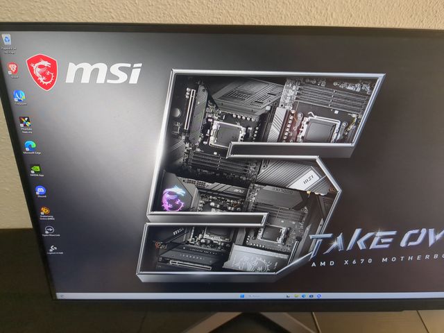 Monitor LG UltraGear 27 Pulgadas  QHD LED IPS 1ms