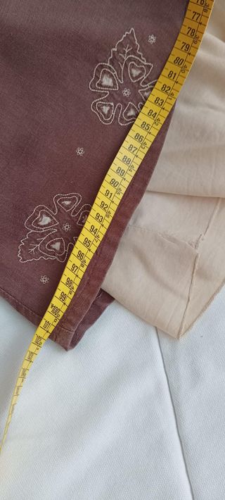 Falda vuelo marrón y beige con bordado