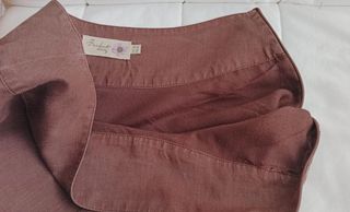 Falda vuelo marrón y beige con bordado