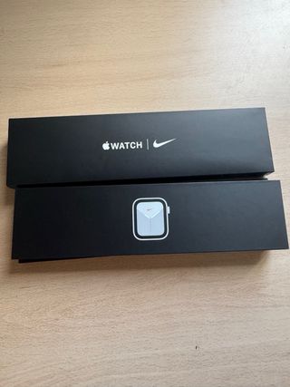 Apple Watch SE Nike Plateado Celular