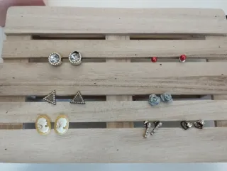 Bisutería de variedad  pendientes económicos